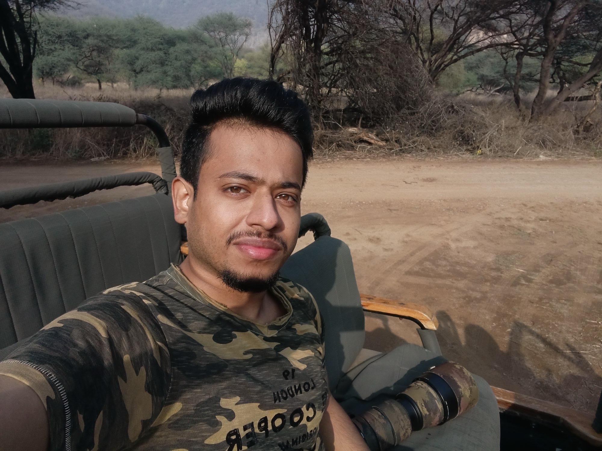 Arpan photographing